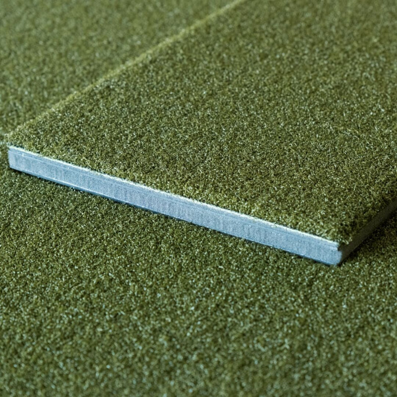 SIGPRO Softy LITE 4 x 5 Golf Mat close view.